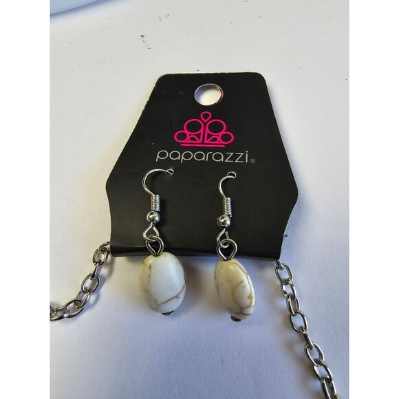 NWT Papparazzi White Oval Shaped Stones Earrings Pendant Necklace Set Sylish Hip - Picture 3 of 16